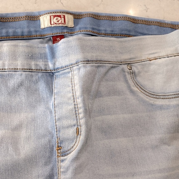 Lei Jean Bermuda Shorts - Picture 5 of 8